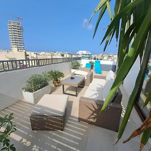 The Queen Freddy Penthouse , Ta Xbiex Malta